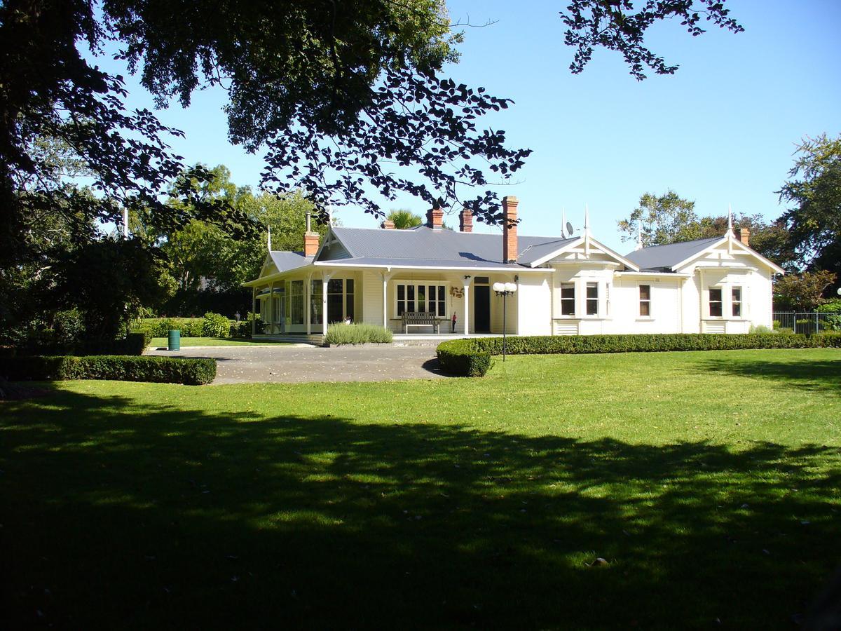 Oak Lane Lodge Hamilton Exterior photo